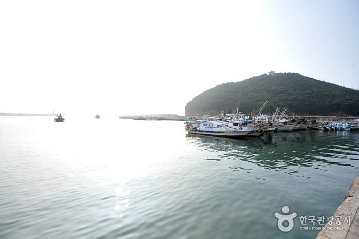 Gyeokpo Port (격포항)